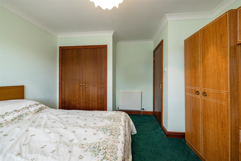 2 Kingsknowe Gardens Galashiels 17.JPG