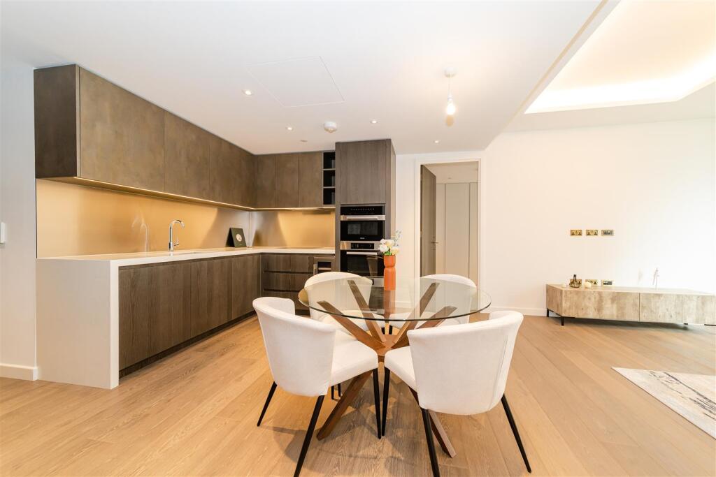 Kitchen           .jpg