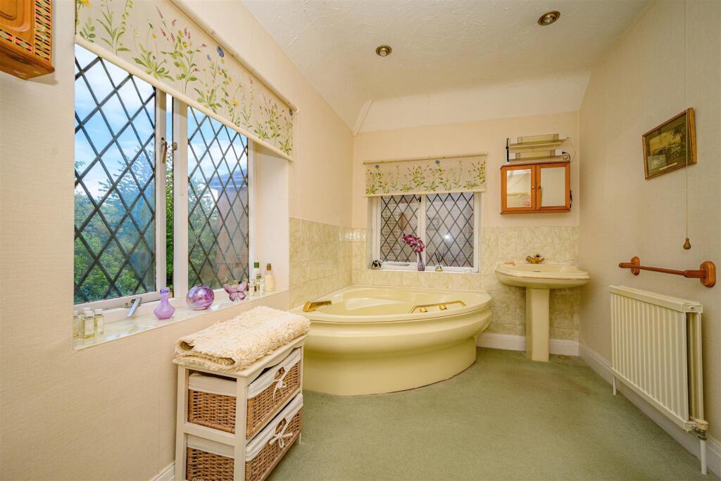 En Suite To Master