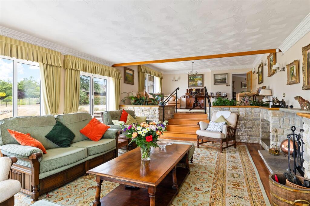 Maybury Farm, Sitting Room