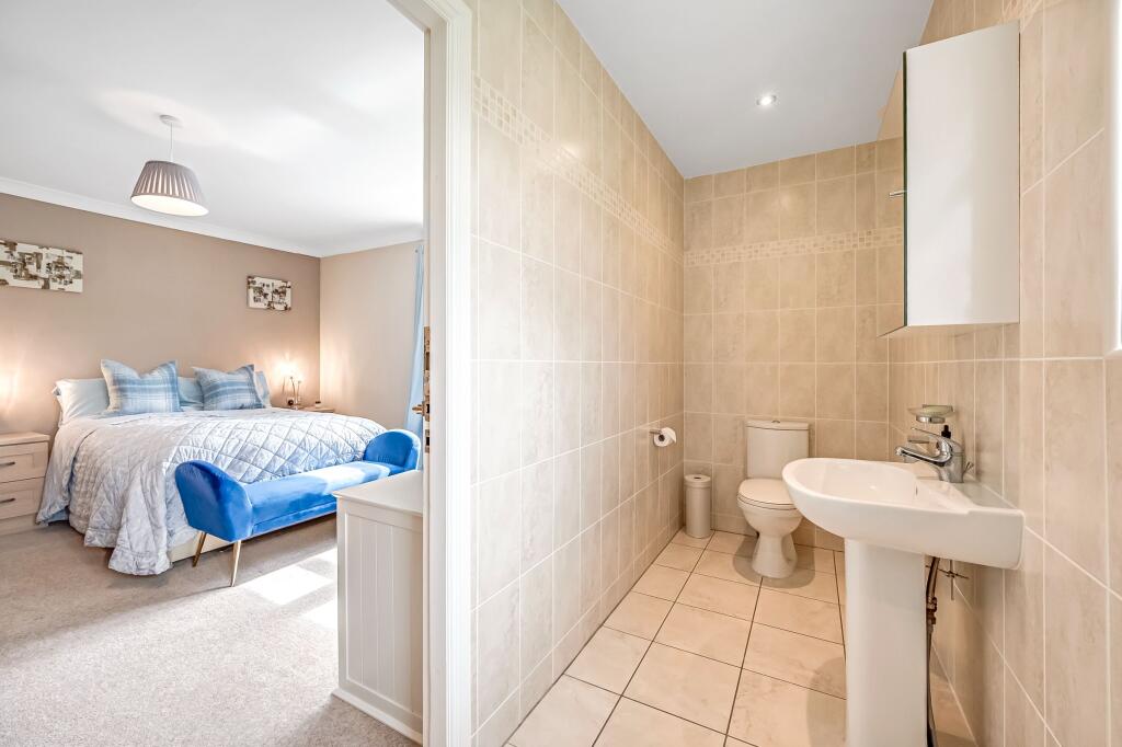 Ensuite