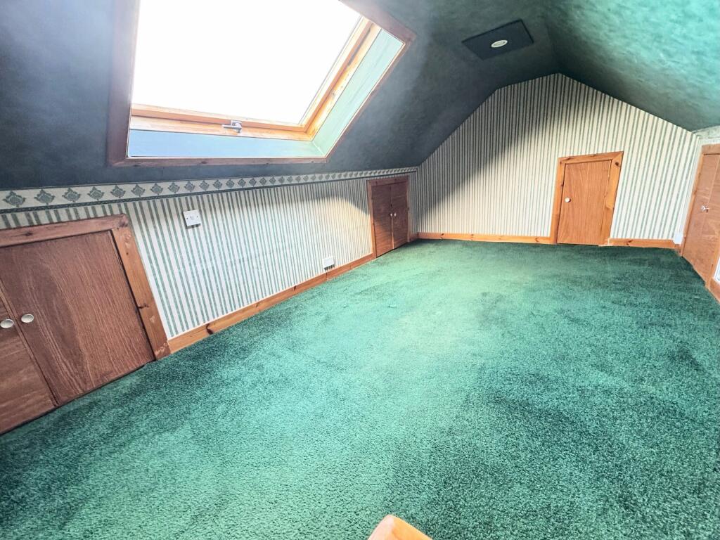 Attic. (1).JPG