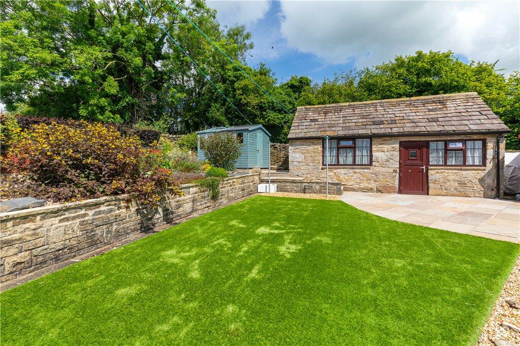 Rear Garden/Home Gym