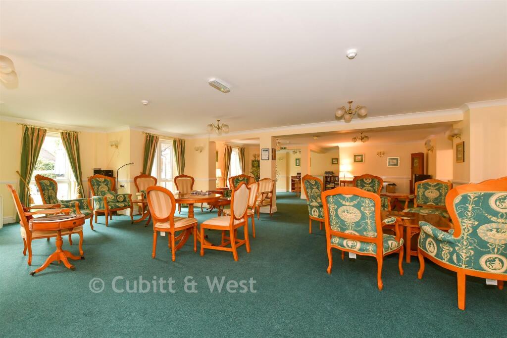 External Lifestyle Photograph