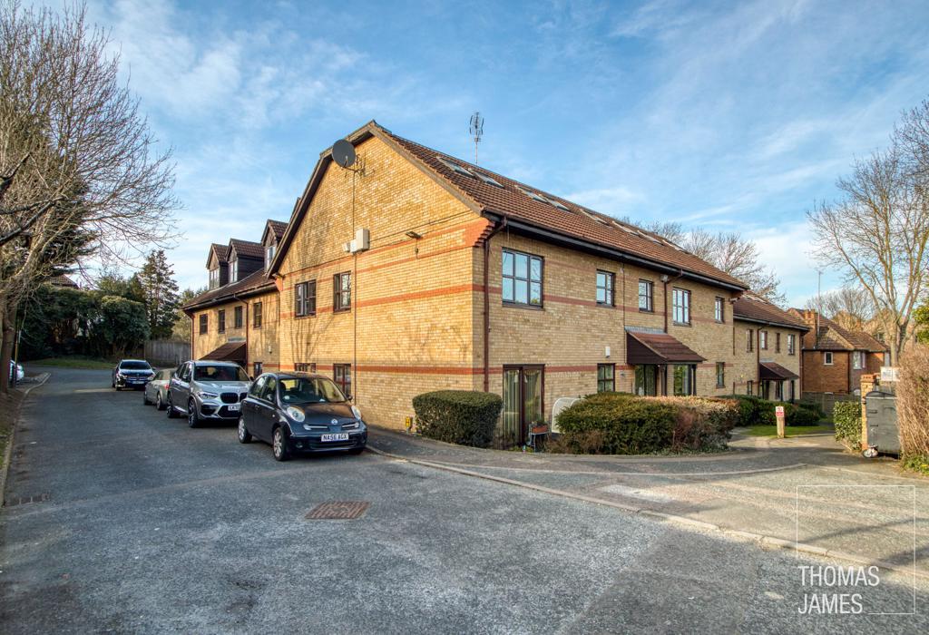 Cricketers Close, allocated parking
