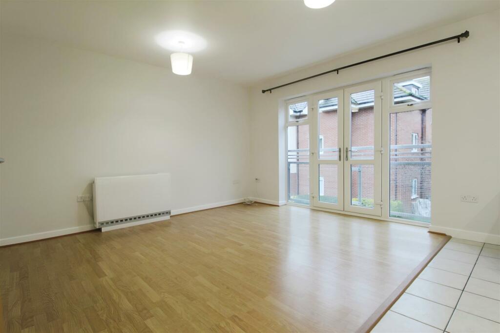 lounge 202.JPG