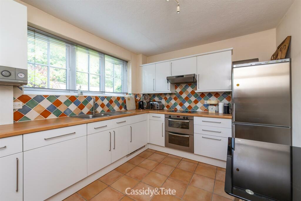 1 Jameson Court_12.jpg