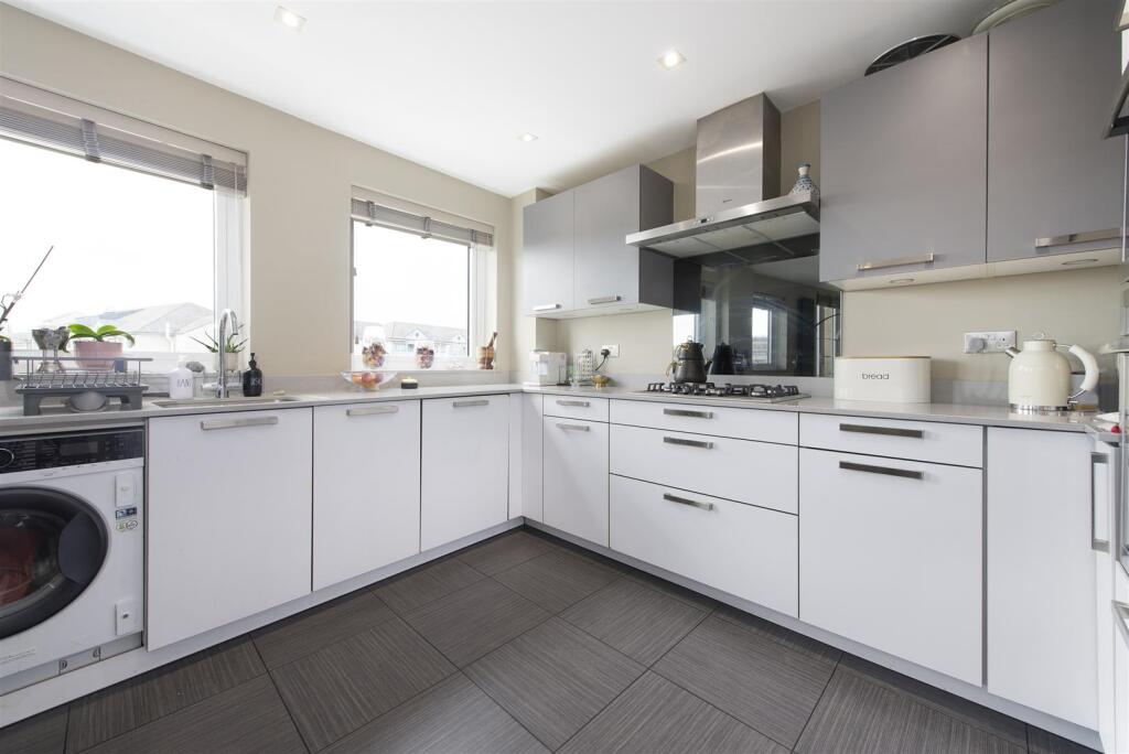 53166 Hi res (5).jpg