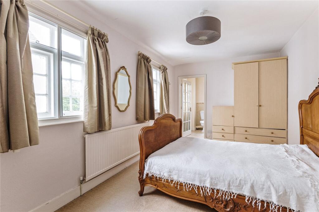 Principal Annexe Bed
