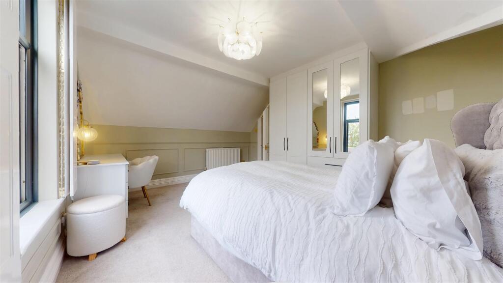 Dentons Green Lane Bedroom