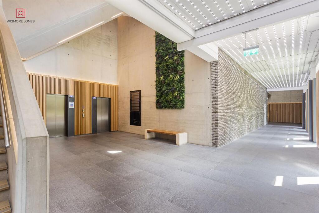 Apartment 33, 121 Upper Richmon (16)_low.jpg