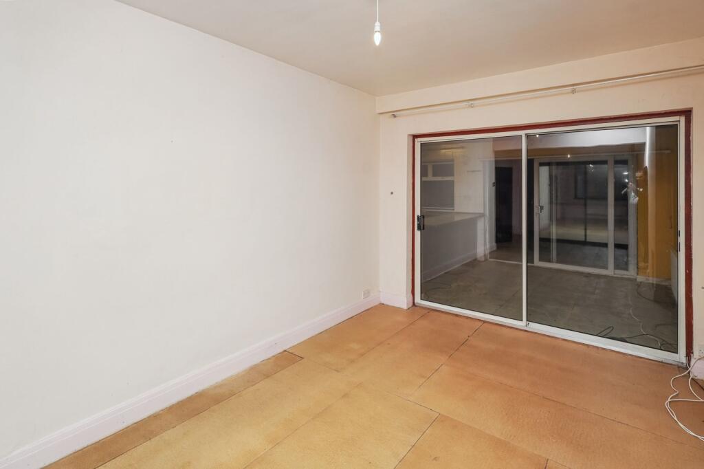 9 Joydon Drive, Chadwell Heath, Romford RM6 4ST