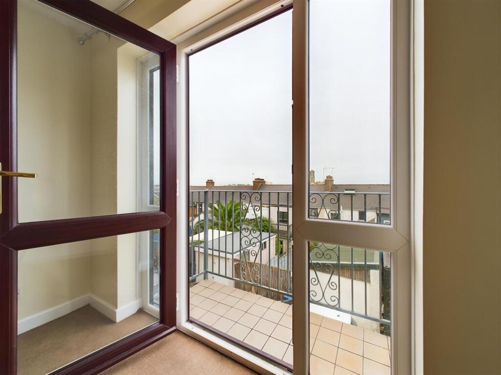 6 Jenkins Court Balcony