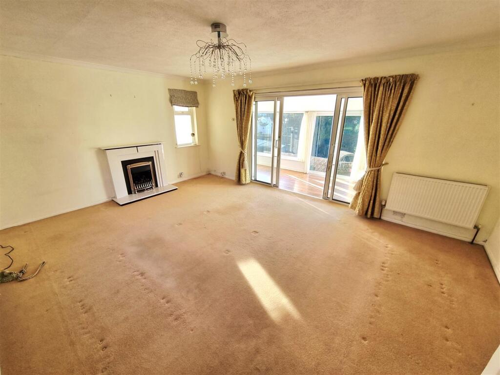 Sitting room.jpg