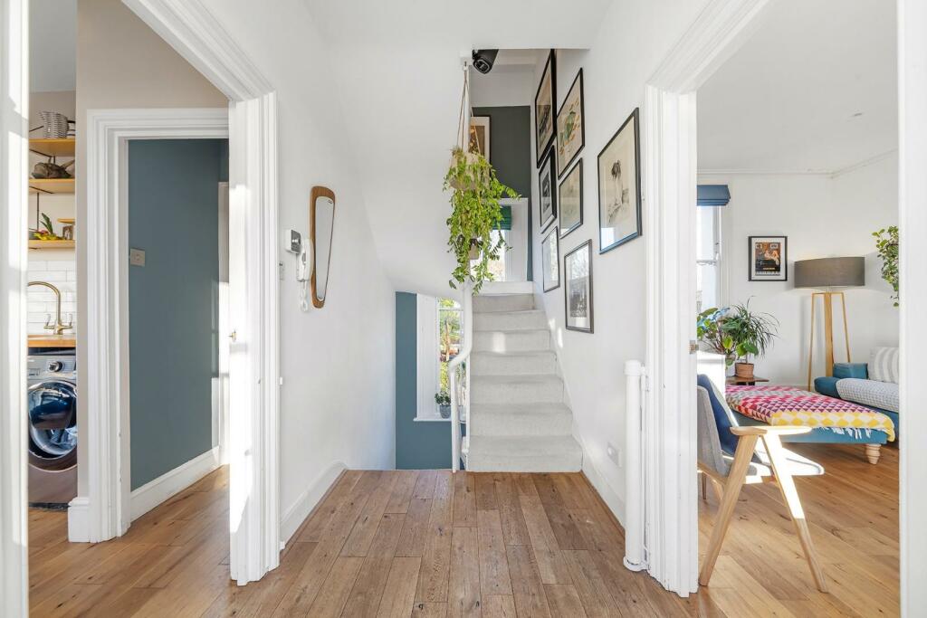 Hallway.jpg