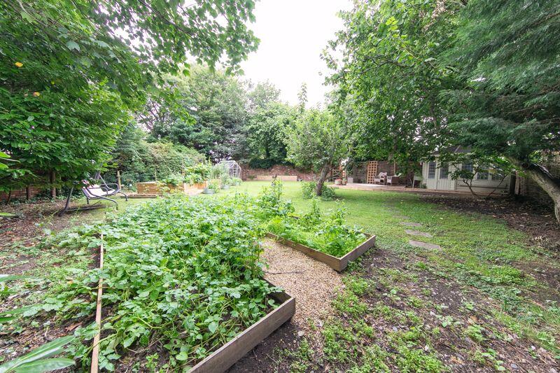 Mature private garden