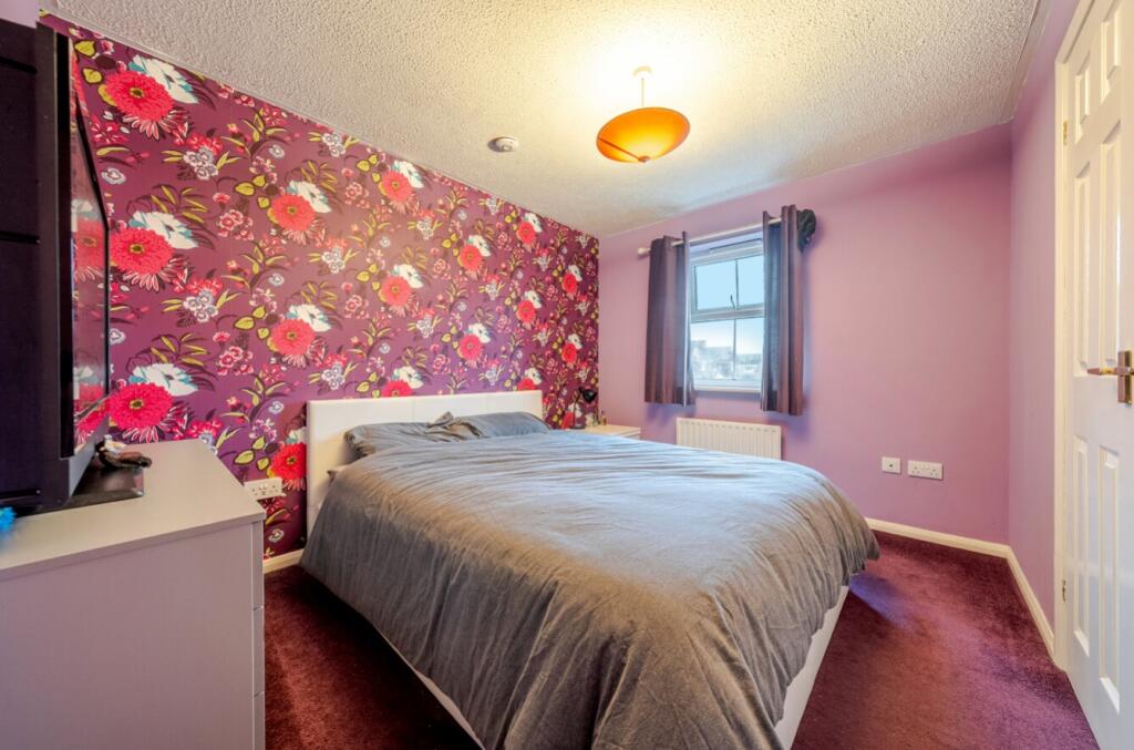 1394546-16-694a765dc4740