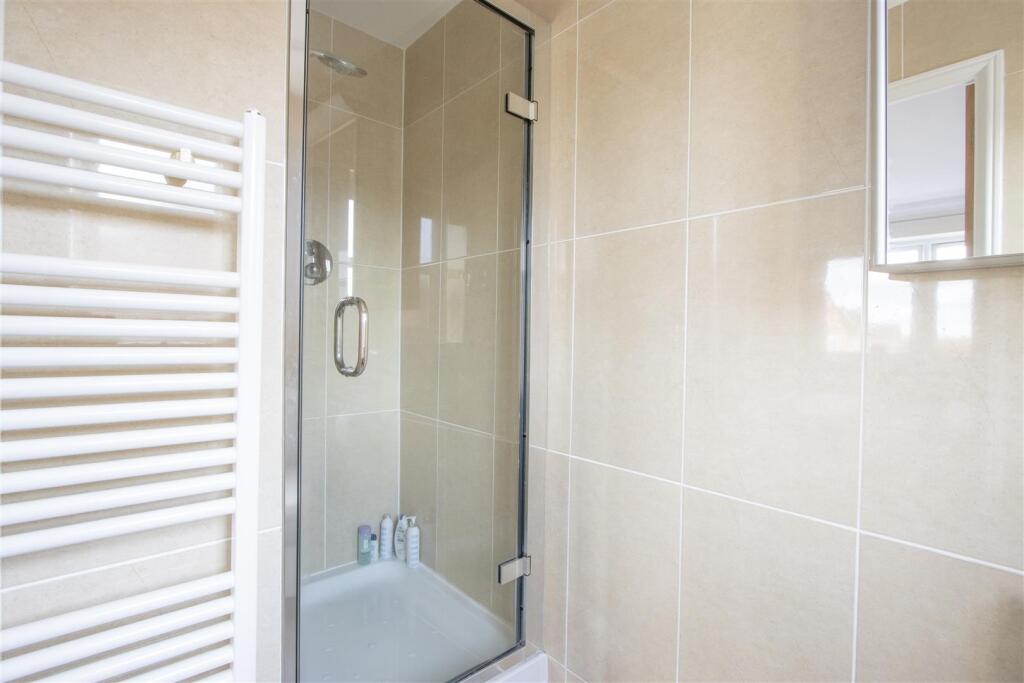 En Suite Shower Room