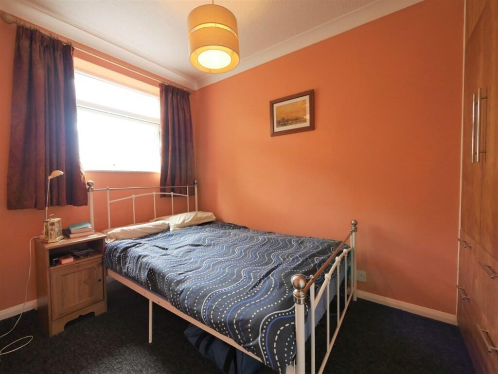 BEDROOM2
