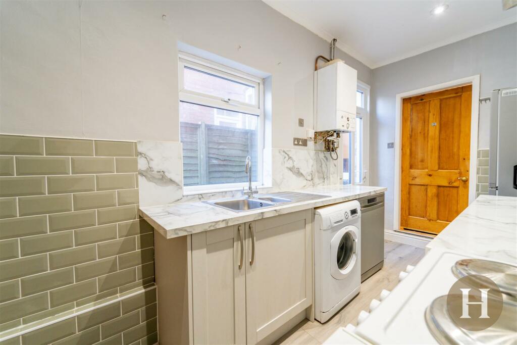 Hadleigh Estate Agents-17.jpg