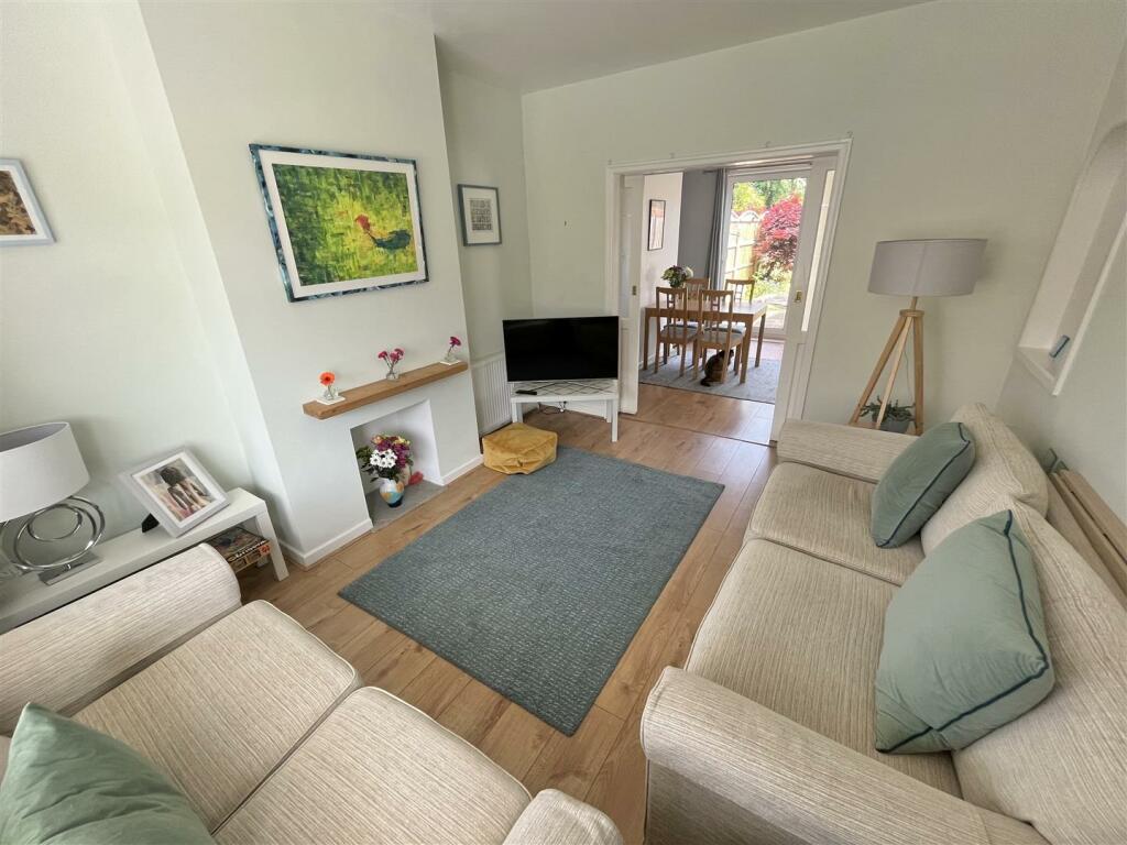 Lounge Aspect 3.jpg