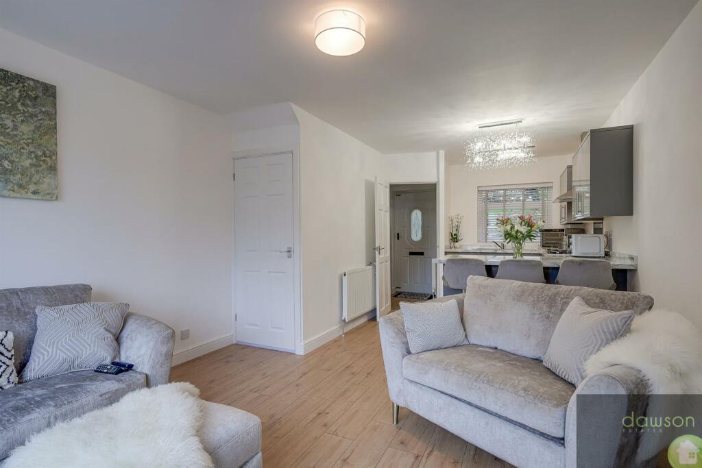 Lounge/Kitchen