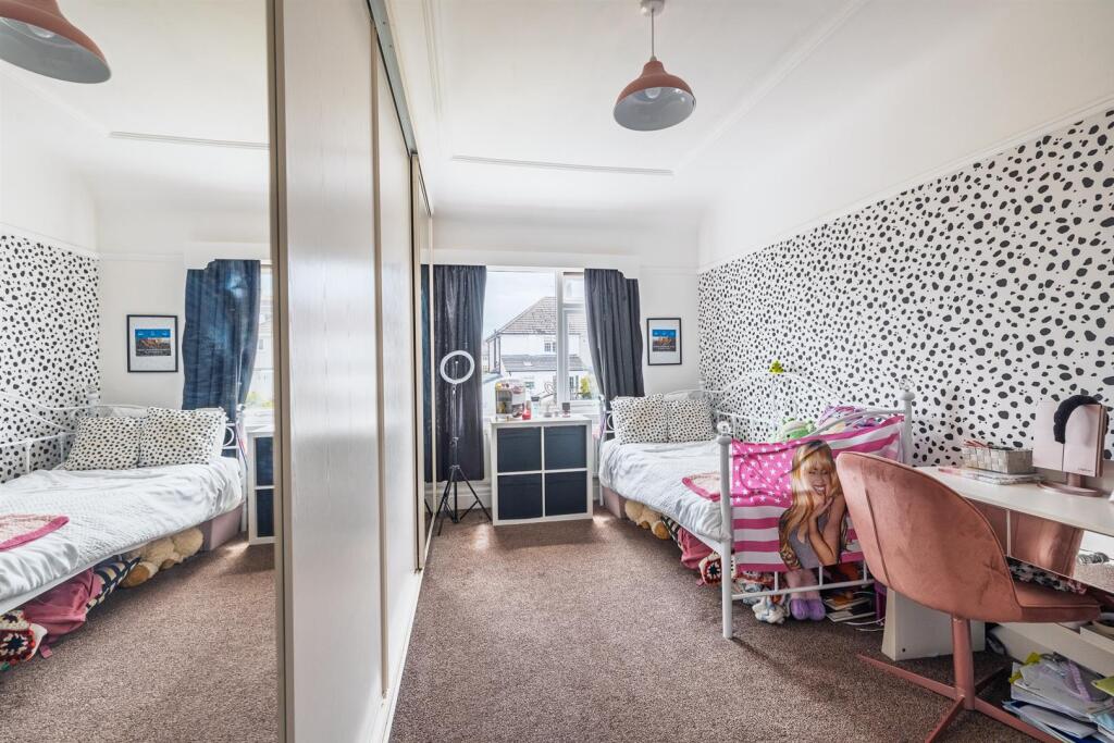 15 Claremount Way-18.jpg