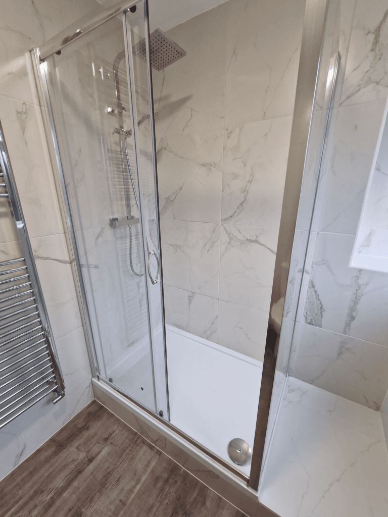 BATHROOM ONE