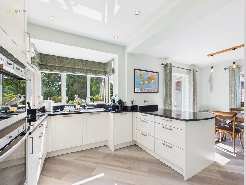 CAM03830G0-PR0206...