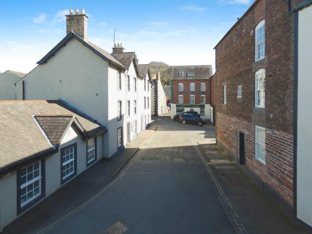Dining Area - Outlook