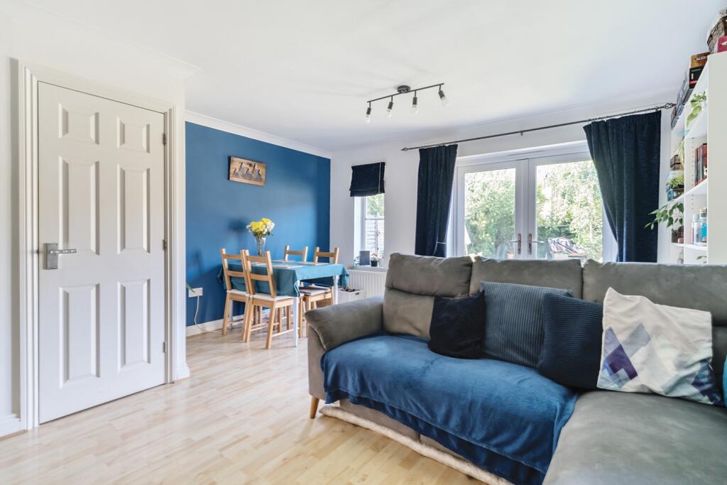 Living room - dining area
