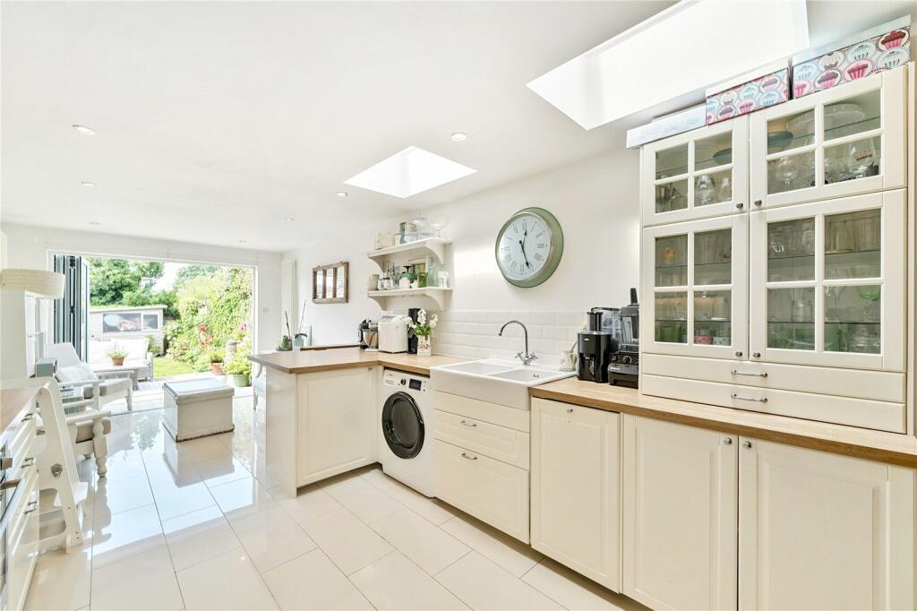 Kitchen/Dining