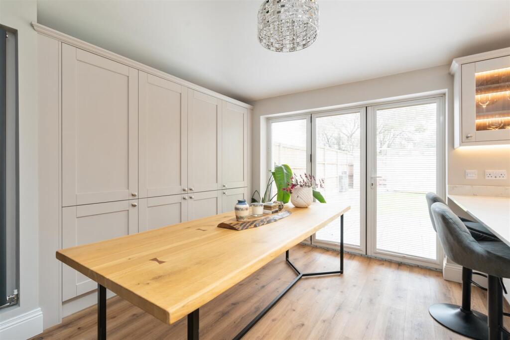 27 Avon Road, Shirley_12.jpg