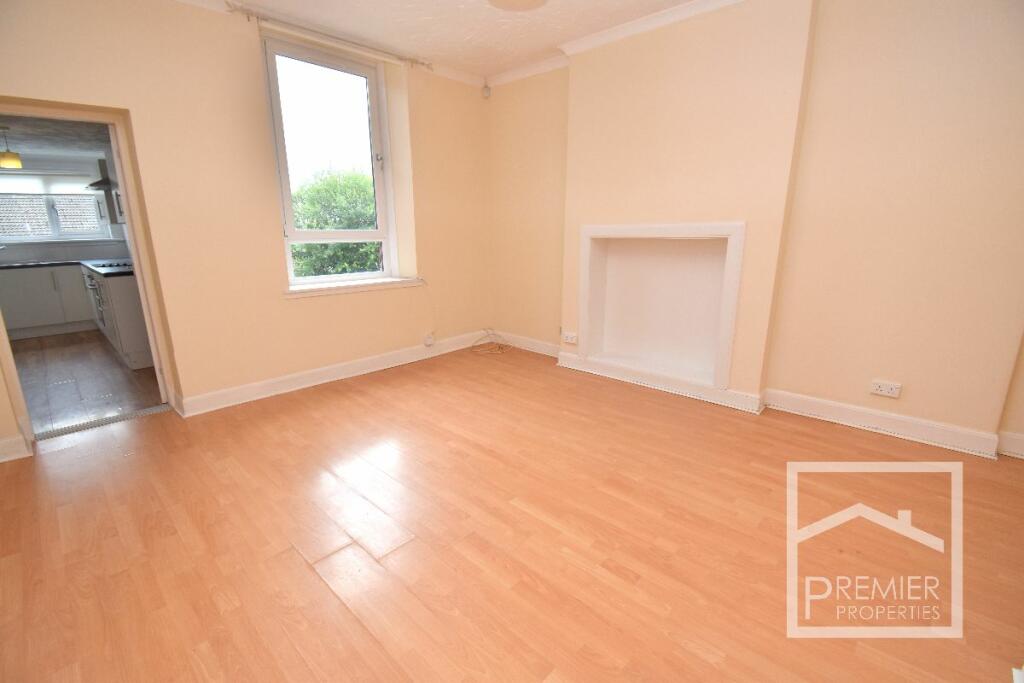 Lounge/Dining Area
