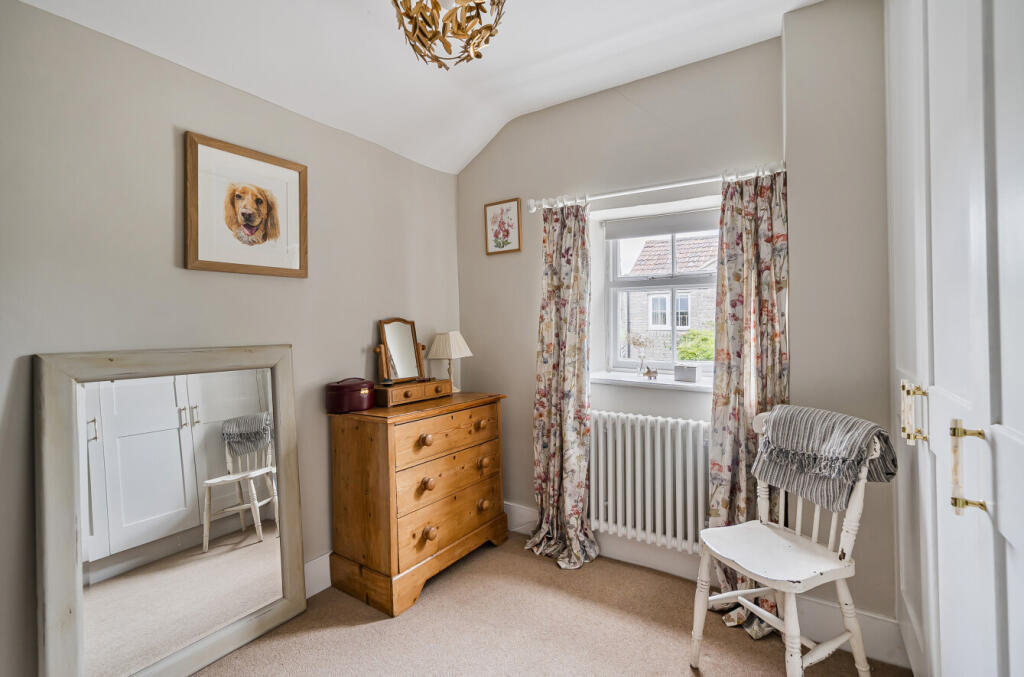 1356480-16-68cbff...