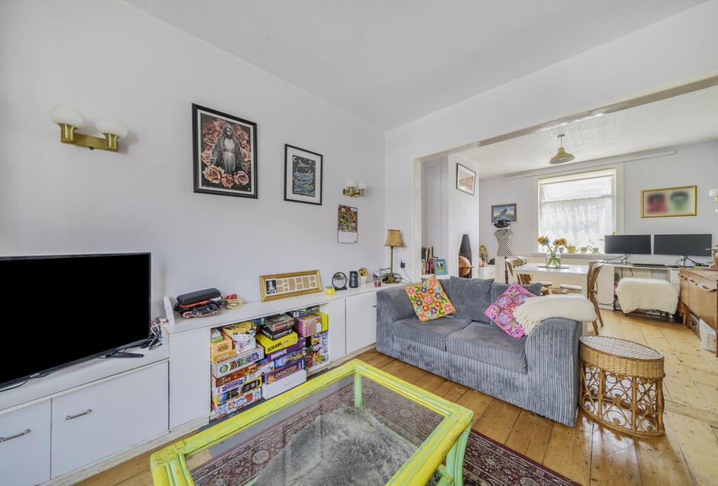 1313517-3-68555c7...