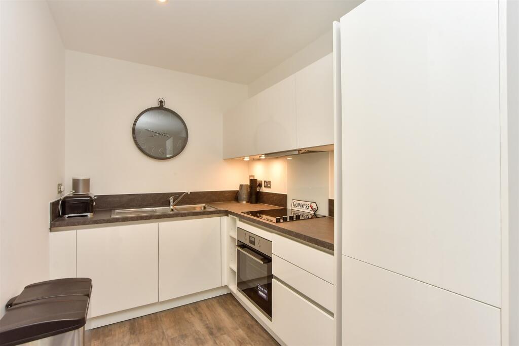 Kitchen/ Living Area