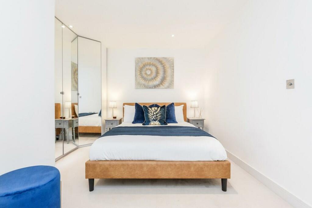 Second Bedroom (1).jpg