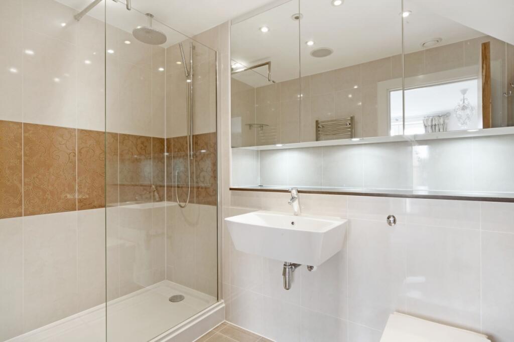 15 Claremont Road...