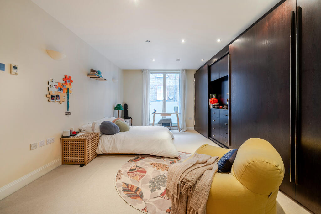 Principle bed