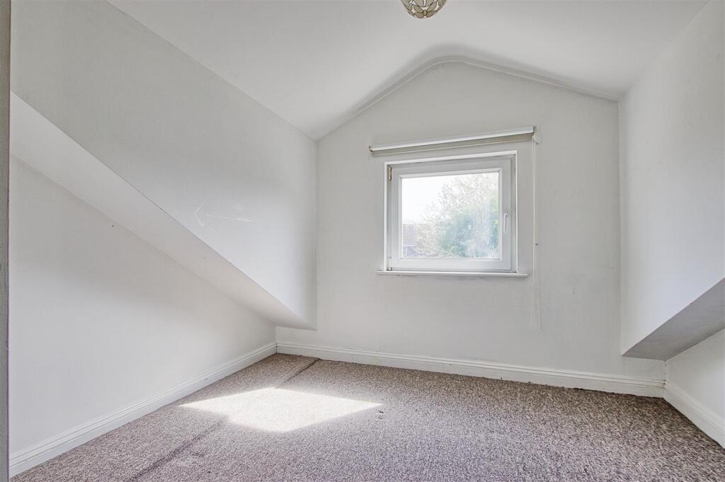 Bedroom 1 - 3.jpg