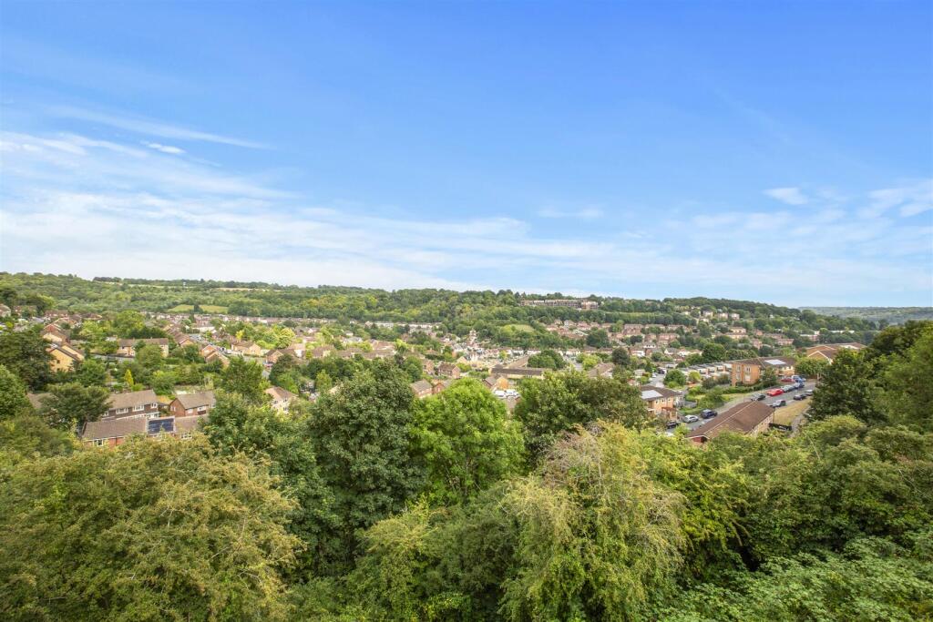 36 Windrush Court, HP13 7UL-13.jpg