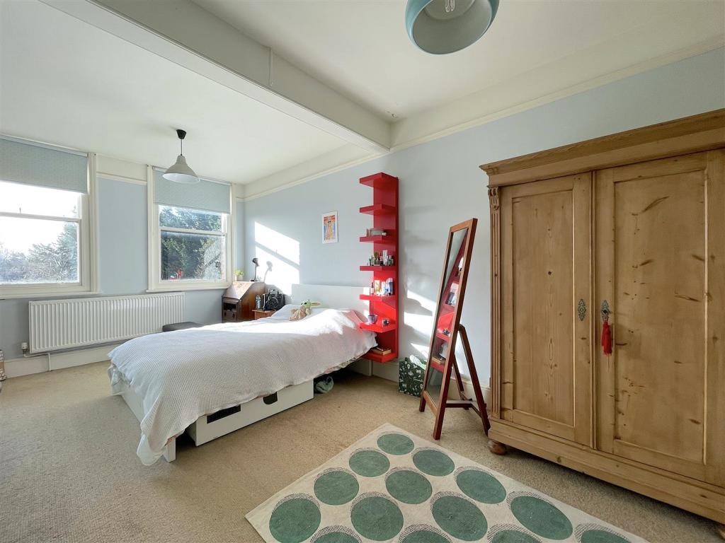 Bedroom One (1).jpeg