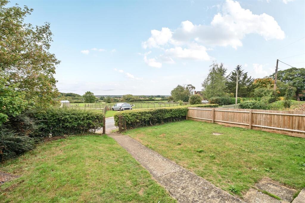 67 Main Road, Shutlanger (8).jpg