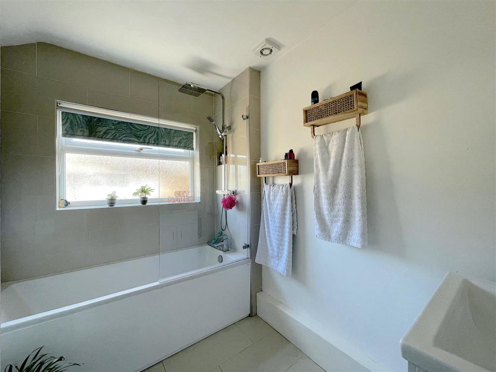 Bathroom (1).jpeg