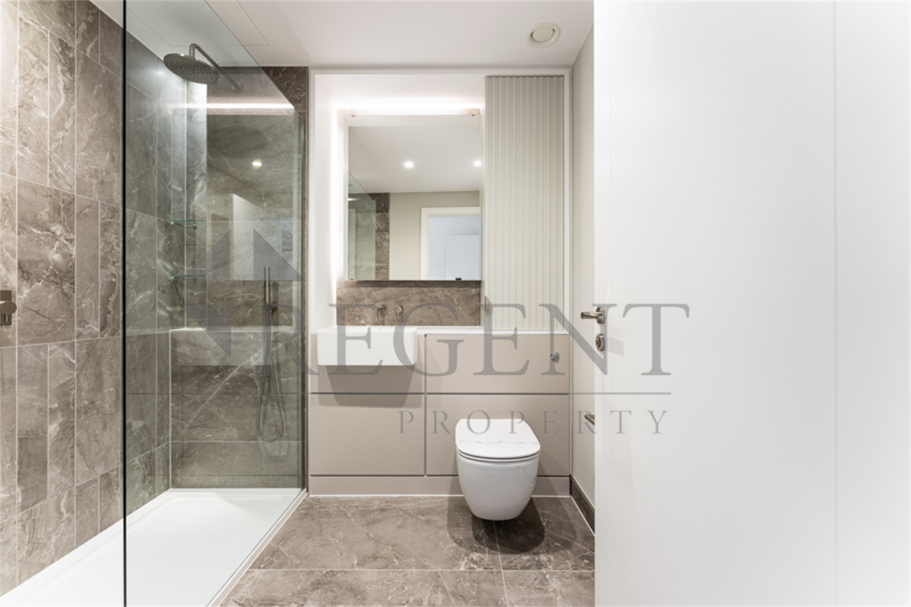 Main ensuite