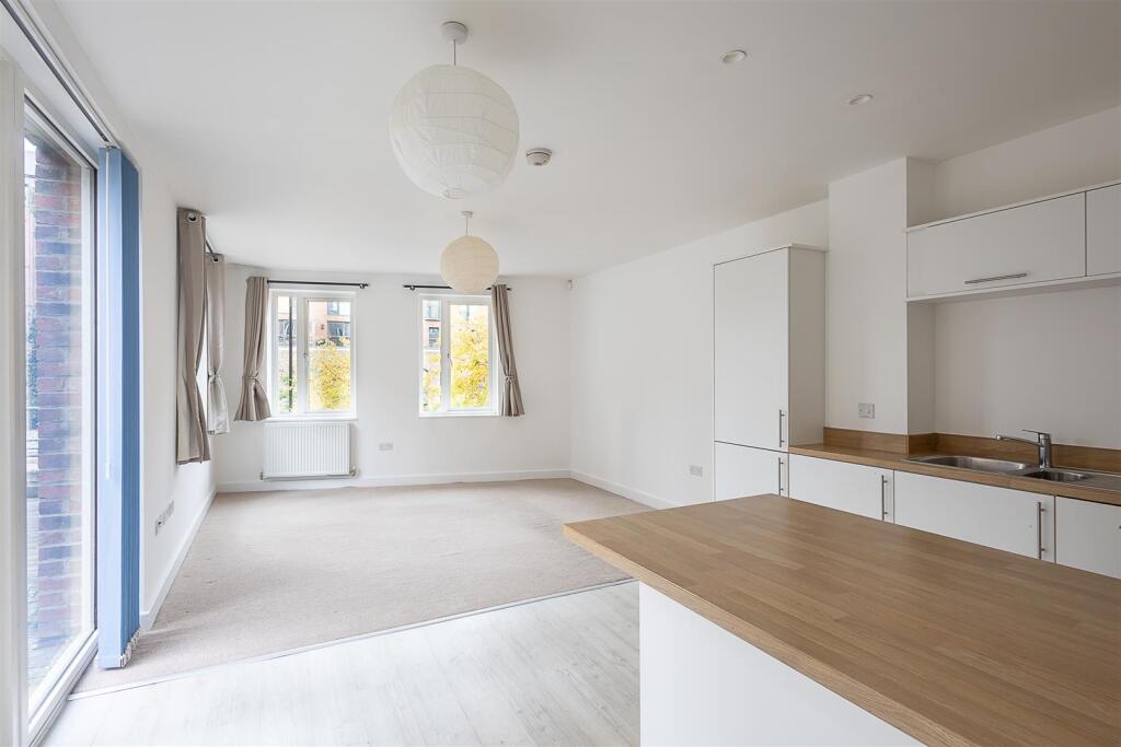 Open Plan Reception