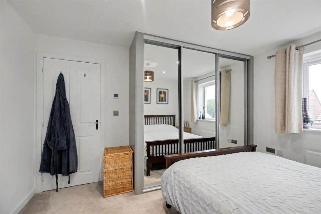 Bedroom 1_3.jpeg