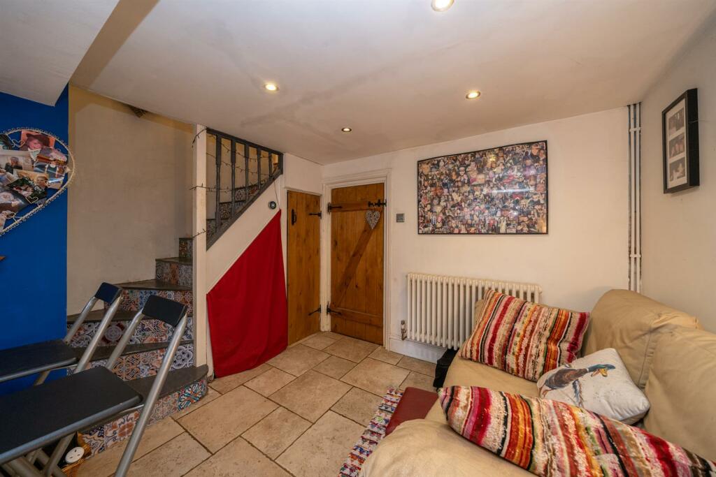 192-Lower-Luton-Road-04545.jpg