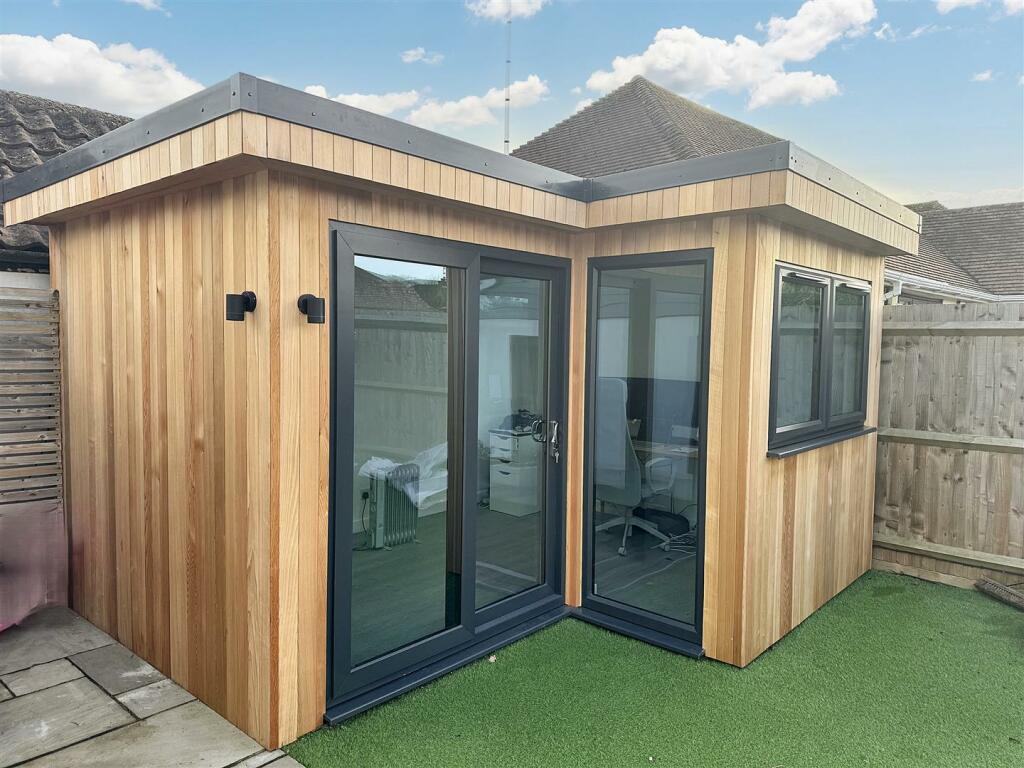 Garden room new.jpg